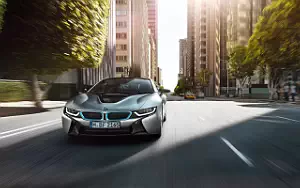   BMW i8 - 2013