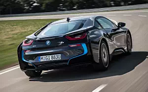   BMW i8 - 2013