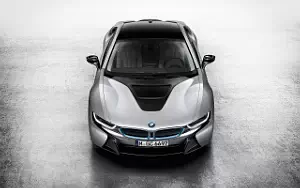   BMW i8 - 2013