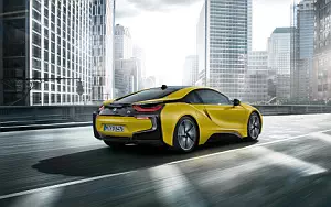   BMW i8 Frozen Yellow Edition - 2017
