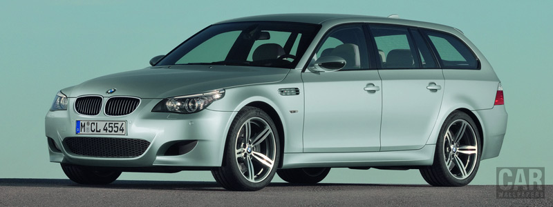   - BMW M5 Touring - Car wallpapers