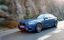   BMW M5 Sedan F10 - 2011