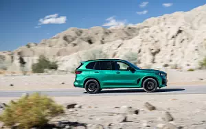   BMW X5 M Competition (Isle of Man Green Metallic) - 2023