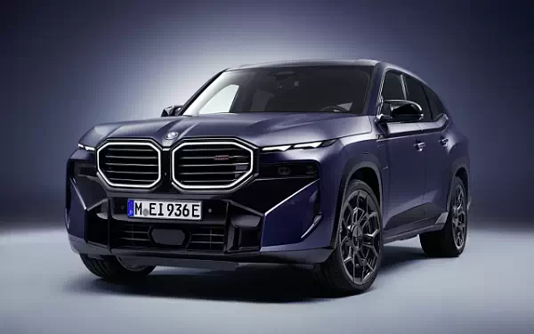 ���� ���������� BMW XM Label - 2025