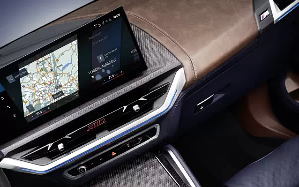 ���� ���������� BMW XM Label - 2025