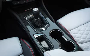   Cadillac CT4-V Blackwing - 2021