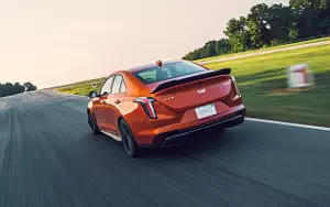   Cadillac CT4-V Blackwing - 2022