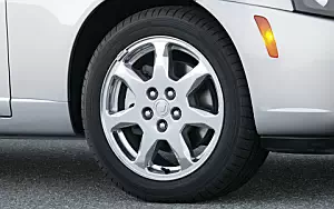   Cadillac CTS - 2004