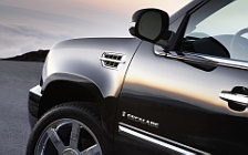   Cadillac Escalade 2007
