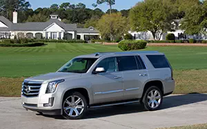   Cadillac Escalade - 2014