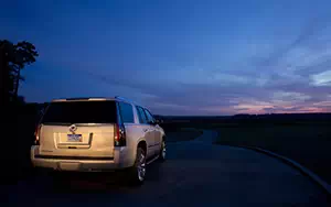   Cadillac Escalade - 2014