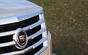   Cadillac Escalade - 2014