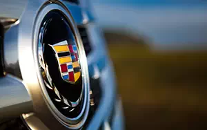   Cadillac Escalade - 2014