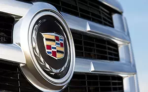   Cadillac Escalade - 2014