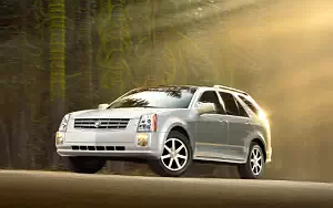   Cadillac SRX - 2004