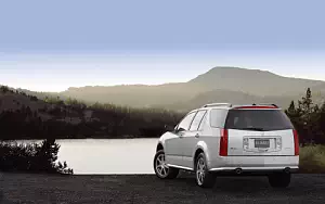   Cadillac SRX - 2004