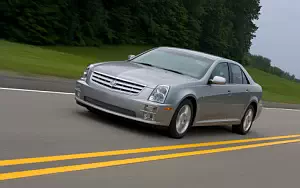   Cadillac STS - 2005