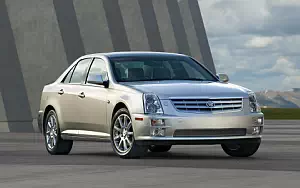   Cadillac STS - 2005