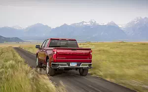   Chevrolet Silverado LTZ Z71 Crew Cab - 2018