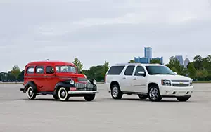   Chevrolet Suburban - 1946