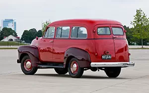   Chevrolet Suburban - 1951