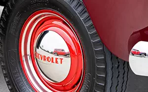   Chevrolet Suburban - 1951