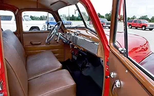   Chevrolet Suburban - 1951