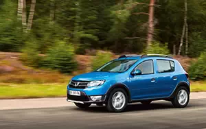   Dacia Sandero Stepway - 2012