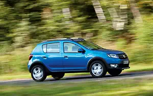   Dacia Sandero Stepway - 2012