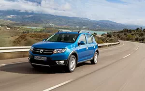   Dacia Sandero Stepway - 2012