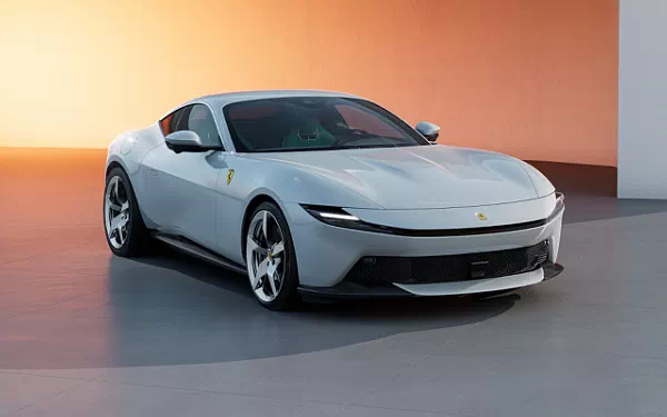 ���� ���������� Ferrari Amalfi (Bianco Artico) - 2025