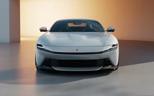 ���� ���������� Ferrari Amalfi (Bianco Artico) - 2025