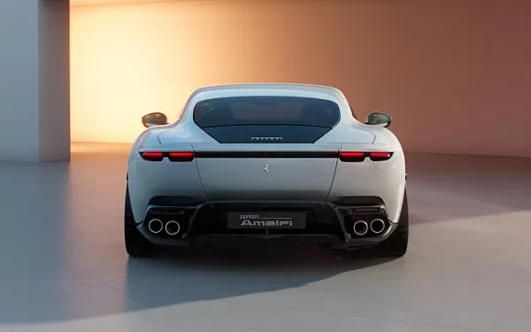 ���� ���������� Ferrari Amalfi (Bianco Artico) - 2025