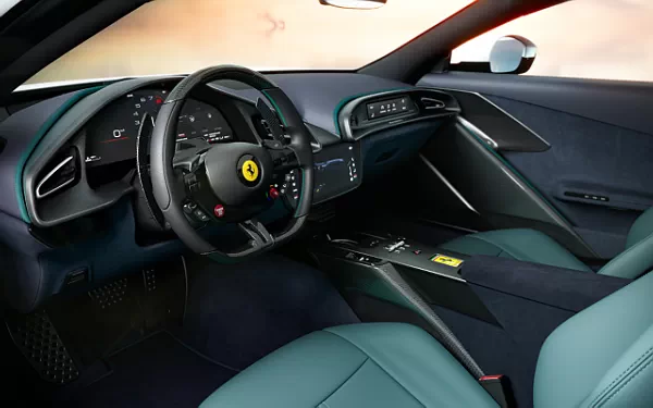���� ���������� Ferrari Amalfi (Bianco Artico) - 2025