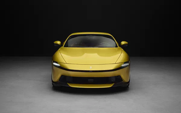 ���� ���������� Ferrari Amalfi (Giallo Montecarlo) - 2025