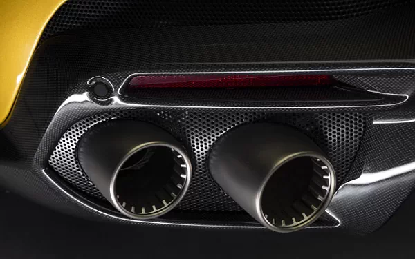 ���� ���������� Ferrari Amalfi (Giallo Montecarlo) - 2025