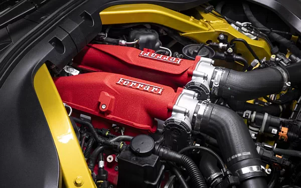 ���� ���������� Ferrari Amalfi (Giallo Montecarlo) - 2025