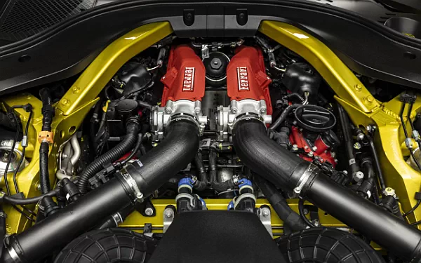 ���� ���������� Ferrari Amalfi (Giallo Montecarlo) - 2025