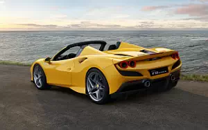   Ferrari F8 Spider - 2020