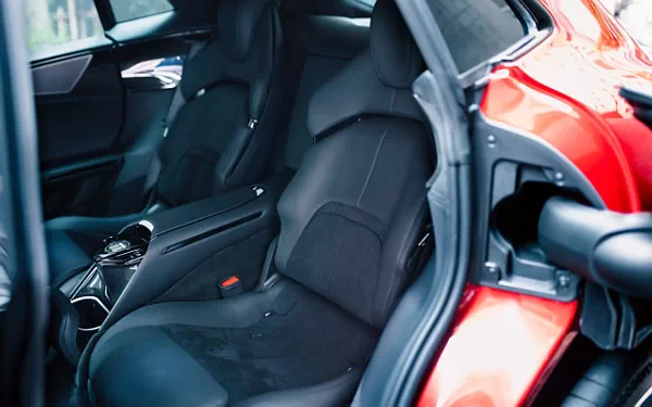 ���� ���������� Ferrari Purosangue Japan-spec - 2023