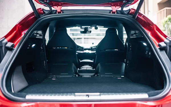 ���� ���������� Ferrari Purosangue Japan-spec - 2023