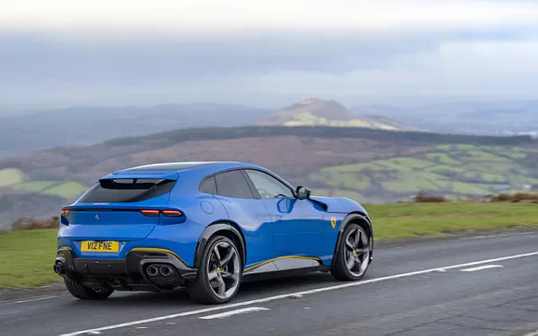 ���� ���������� Ferrari Purosangue UK-spec - 2023