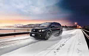   Fiat Freemont Black Code AWD - 2014
