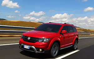   Fiat Freemont Cross - 2014