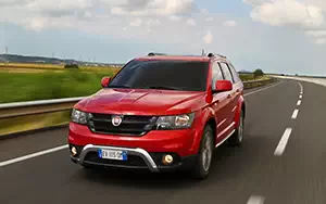   Fiat Freemont Cross - 2014