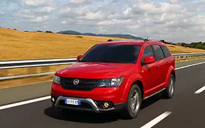   Fiat Freemont Cross - 2014