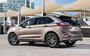   Ford Edge Titanium Elite - 2018