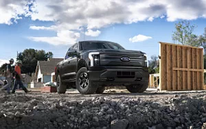   Ford F-150 Lightning Pro - 2021