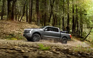   Ford F-150 Lightning - 2021