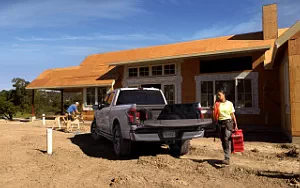   Ford F-150 Lightning - 2021
